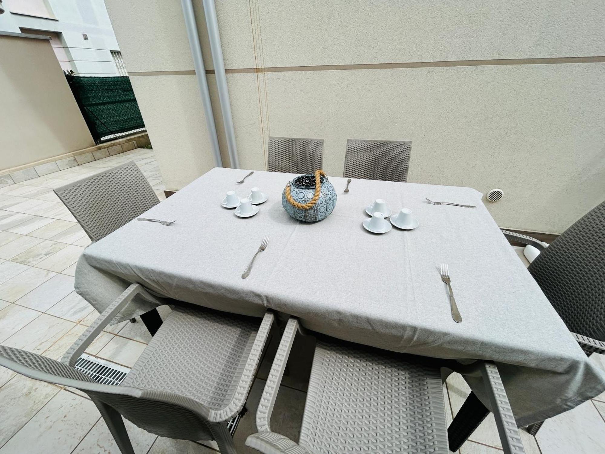 Apartamento Terme San Martino Riccione Exterior foto